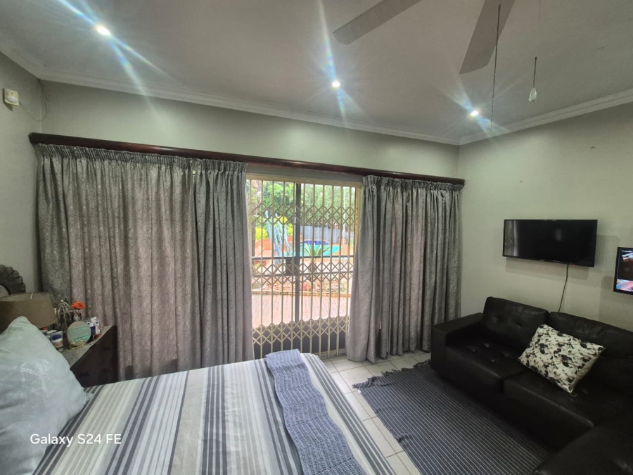 4 Bedroom Property for Sale in Safari Gardens North West